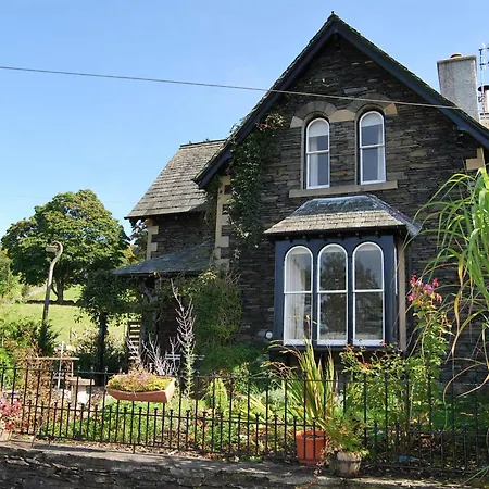 1 School Holiday home *