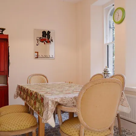 1 School Holiday home
